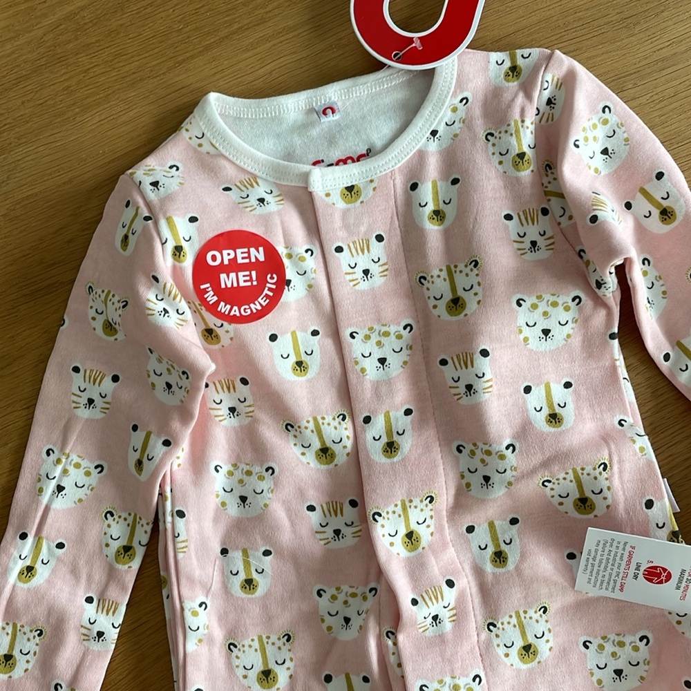NWT Magnetic Me Footed Sleeper 3-6 Months